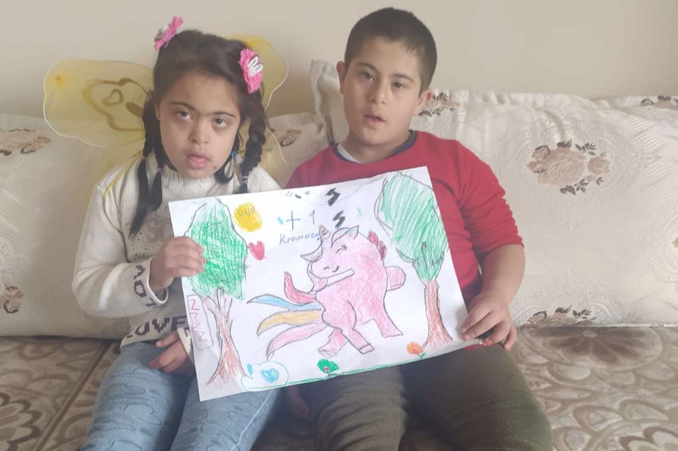 Down Sendromlu 2 çocuk ailesi: Onlar yük değil, Allah'ın emanetleridir Down Sendromlu 2 çocuk ailesi: Onlar yük değil, Allah'ın emanetleridir